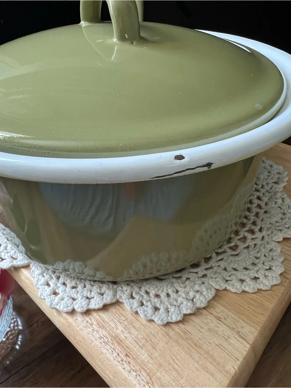 Vintage Avocado Green Enamel Over Metal Saucepans w/ 1 Lid Italian Made 1qt/2qt